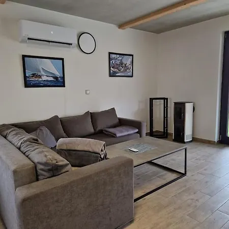 Apartment Relax Lipno- U Plaze Windy Point Cerna v Posumavi