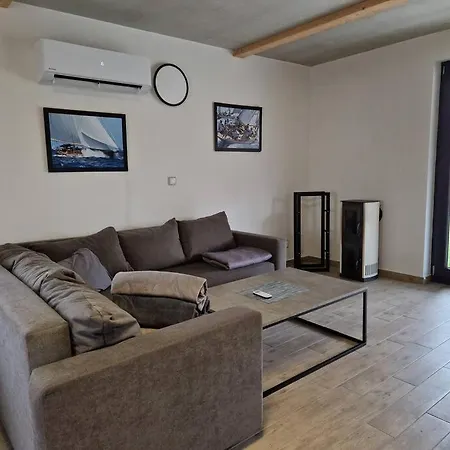 Apartment Relax Lipno- U Plaze Windy Point Cerna v Posumavi