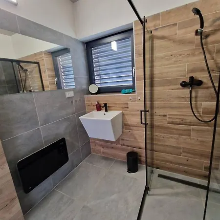 Relax Lipno- U Plaze Windy Point Apartment *