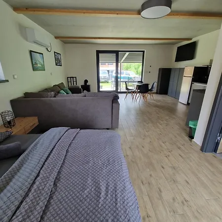 Relax Lipno- U Plaze Windy Point 公寓